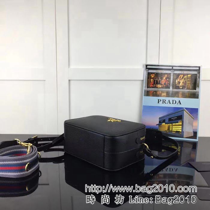普拉達PRADA原單 P家新款專櫃品質 1BH082-2B 原廠荔枝紋牛皮單肩斜跨包 PHY1644